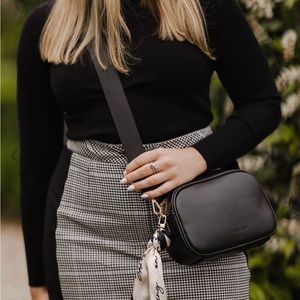 NWT Louenhide Jamie bag, black